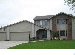 933 Wesley Ave, Bryan, OH 43506