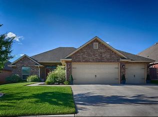 2713 NW 173rd St, Edmond, OK 73012