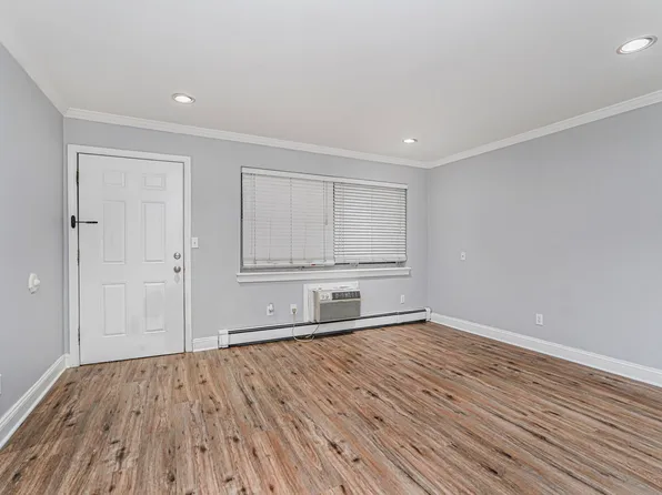 83 68th Street image 13 of 16