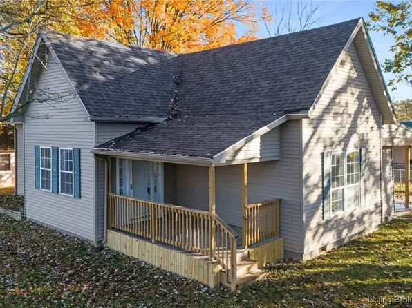 207 N Bond Street, Scottsburg, IN 47170