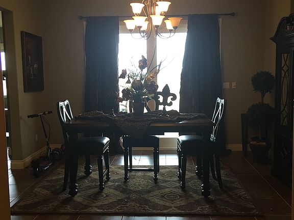 Formal dining room 