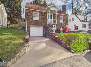 1130 S Park Dr, Fairmont, WV 26554
