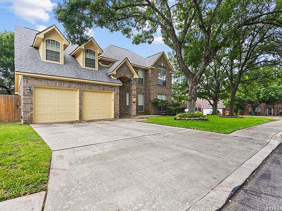 3rd image of 9402 Oakwood Garden