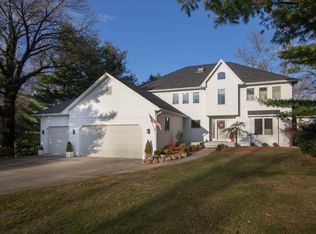 7141 Eagle Heights Dr, Mattawan, MI