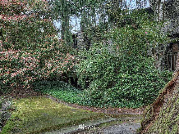 2nd image of 700 NW 189th Lane #704