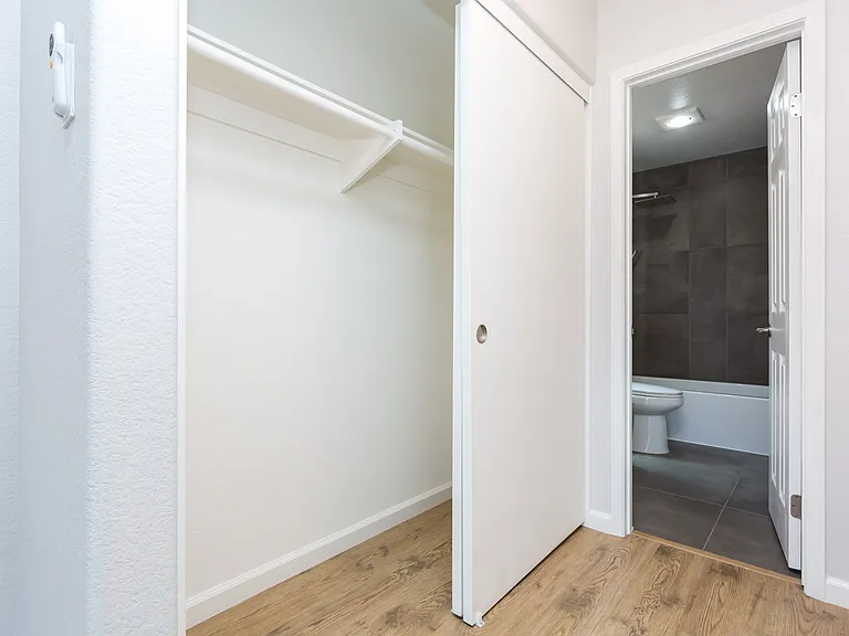 2725 Blackbush Ln — Photo 24