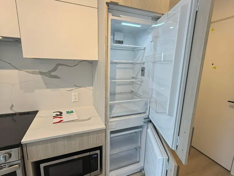 100 Queen St E #2912 — Photo 21