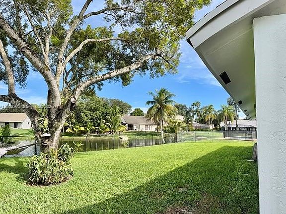 2nd image of 5796 SW 89th Way