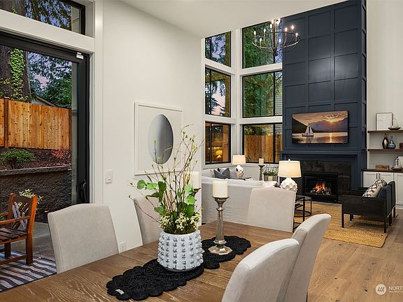5th image of 10316 SE 25th Street