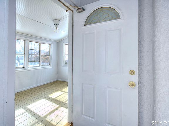 3rd image of 115 Third Street