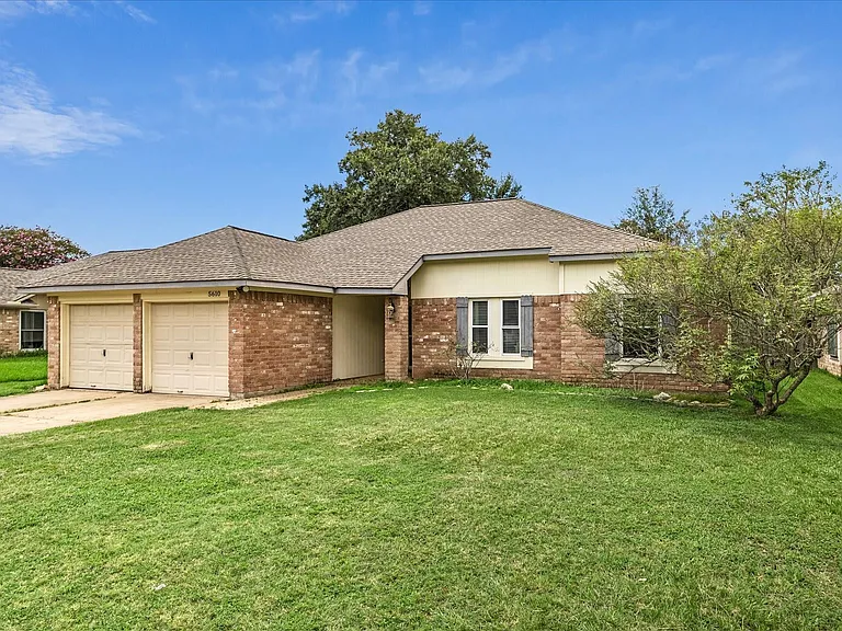 5610 Village Arbour Dr — Photo 6