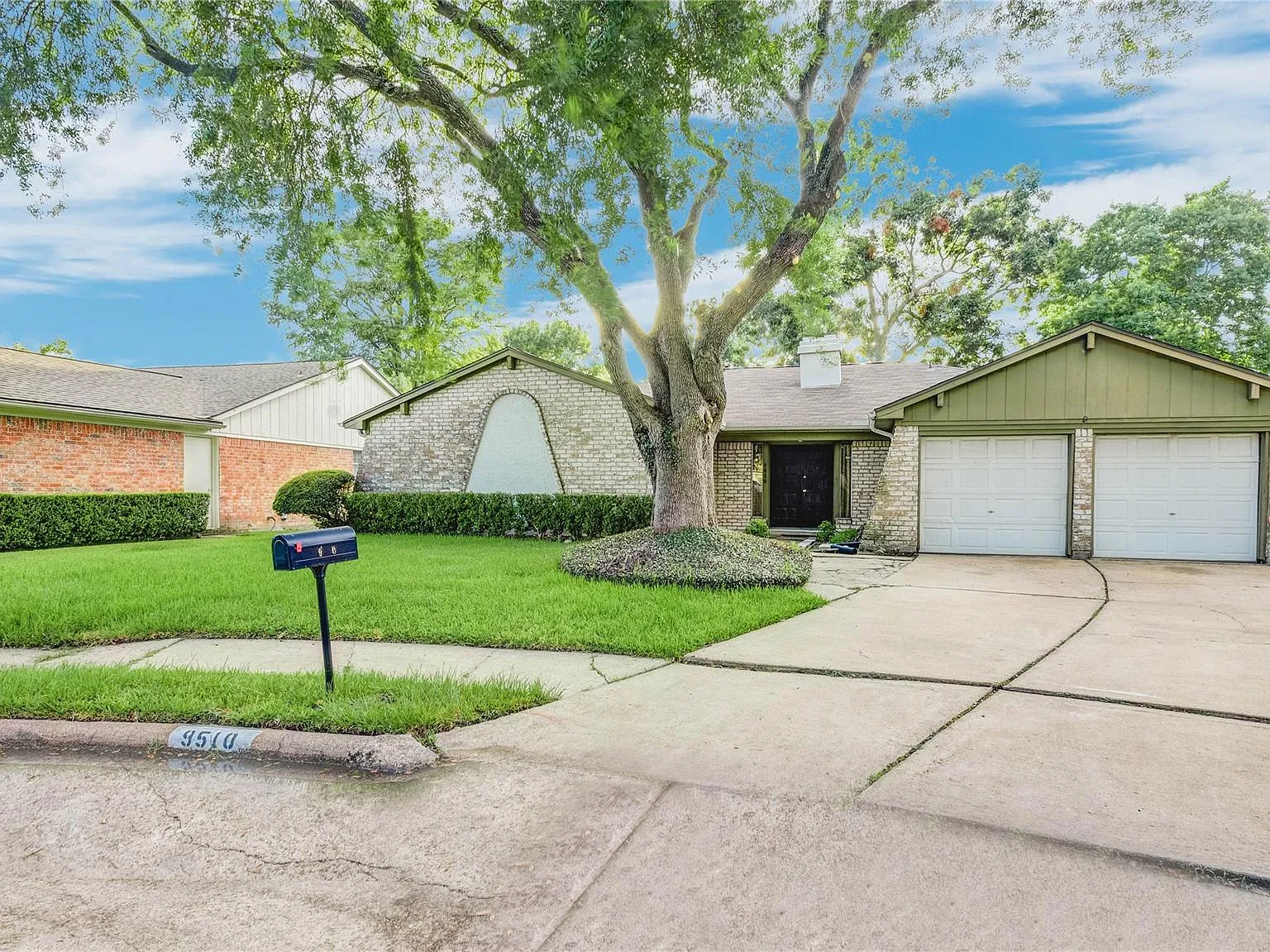 4 bed, 2.0 bath, 2008 sqft, $1,750 — Photo 3