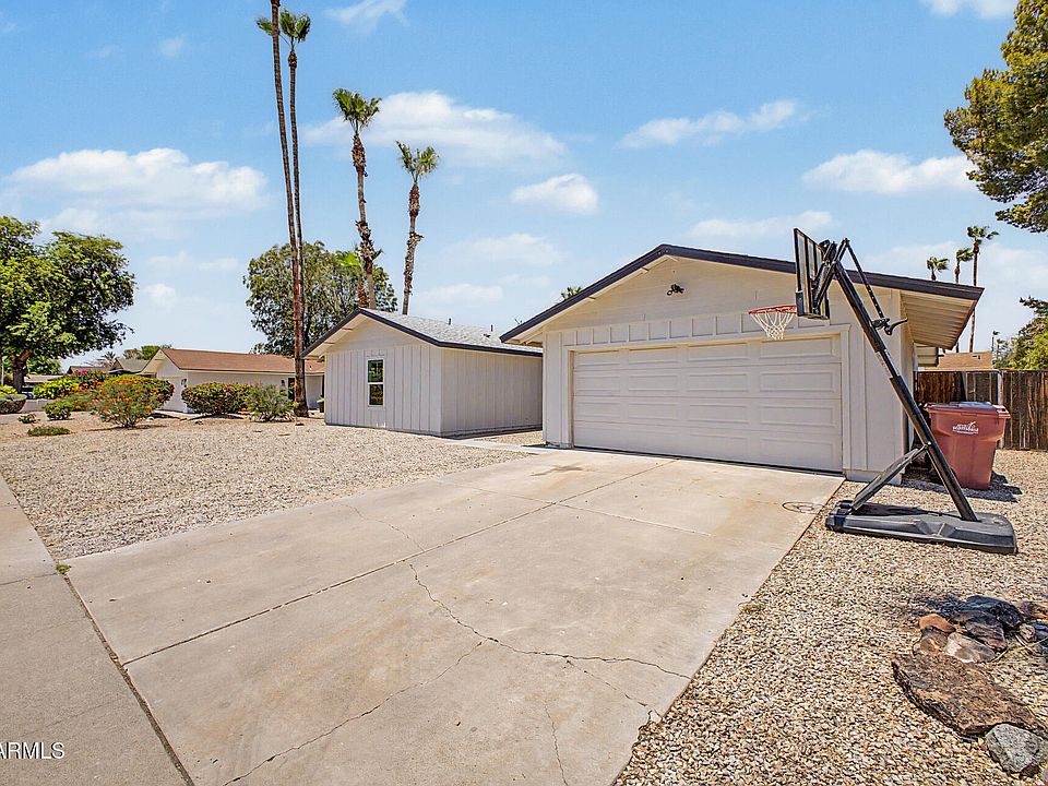 1st image of 8720 E WHITTON Avenue