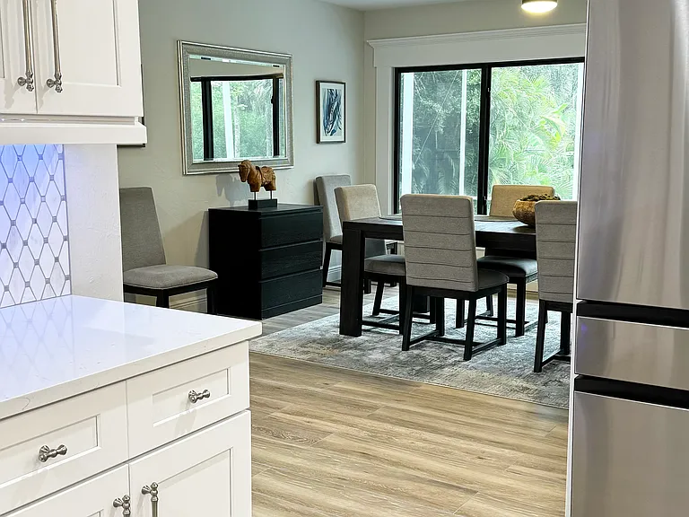 308 Sharwood Dr — Photo 4