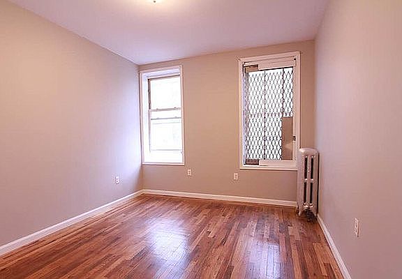 3rd image of 662 E 21st St #2D