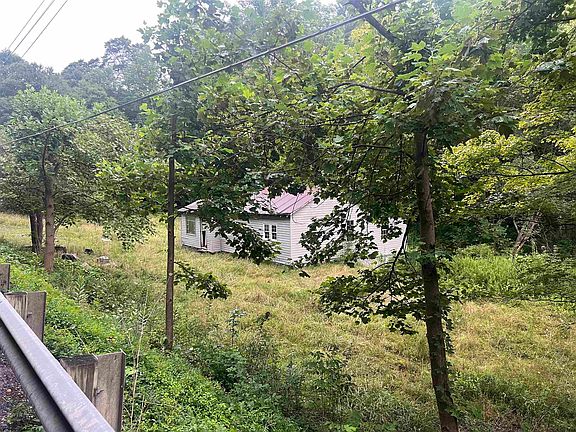 3rd image of 6187 Coalfield Trl