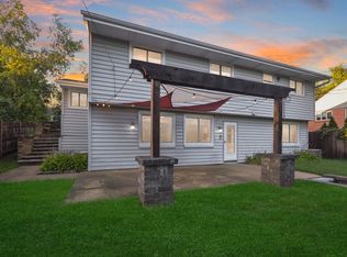 125 Windsor Dr, Waukesha, WI 53186