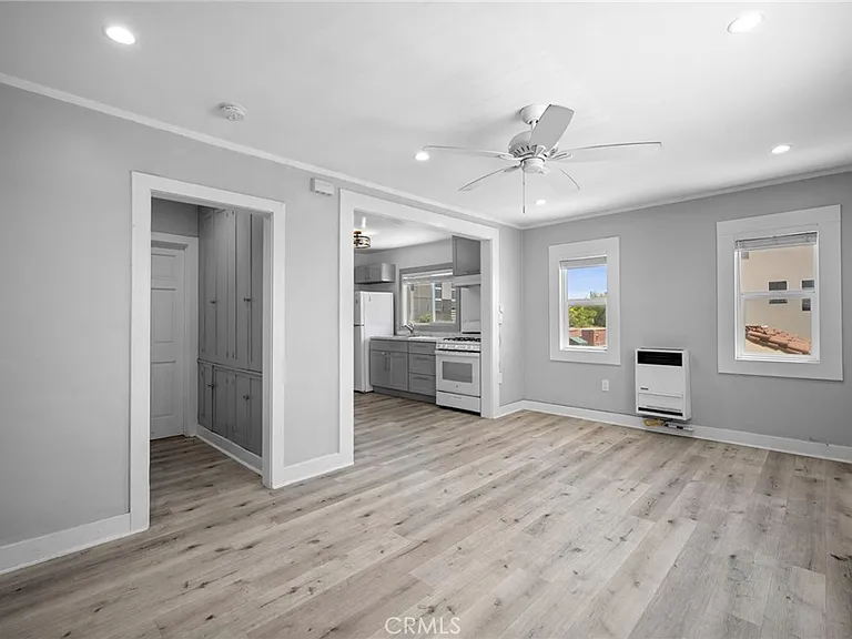 1643 S Catalina St #1/4 — Photo 6