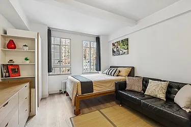 320 East 42nd Street