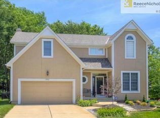 10702 W 132nd Ter, Overland Park, KS 66213