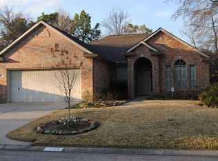 1719 Whispering Forest Dr, Humble, TX 77339