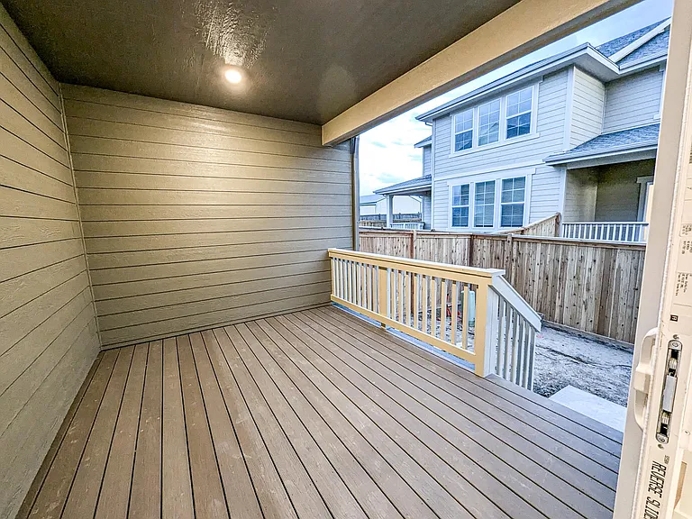 636 Lillibrook Pl — Photo 26