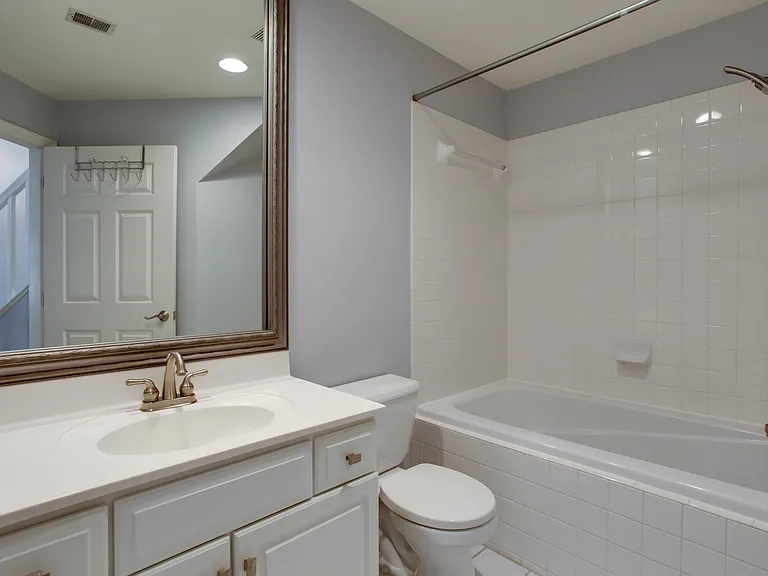 2310 14th St N #402 — Photo 21