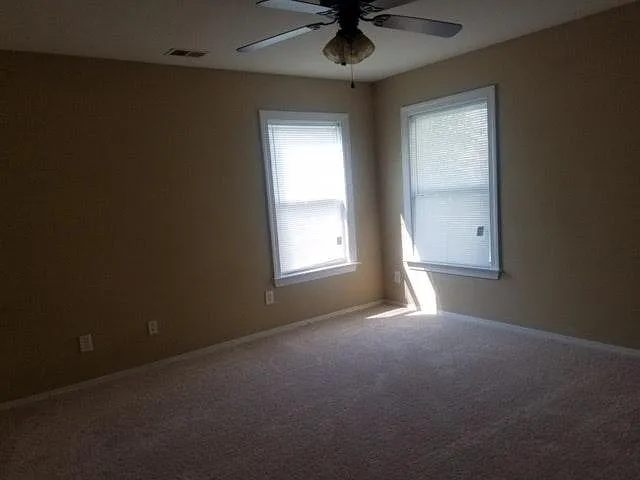 4623 Meadowfield Rd — Photo 3
