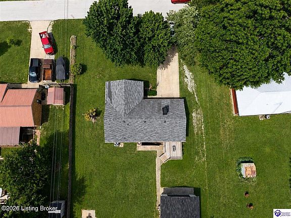 2nd image of 191 Maple Leaf Ln