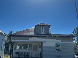 313 W Maple St, Hoopeston, IL 60942