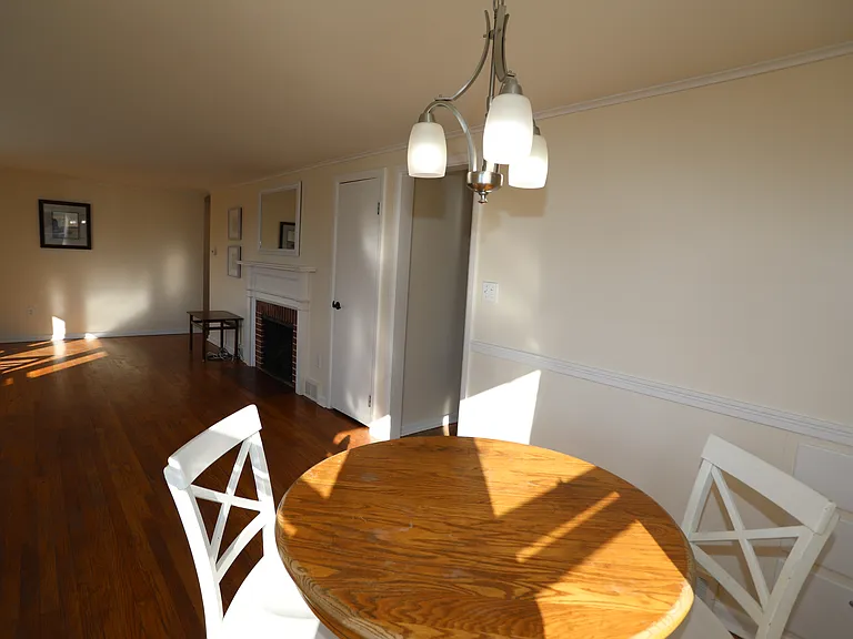 2548 E Lake Rd — Photo 4
