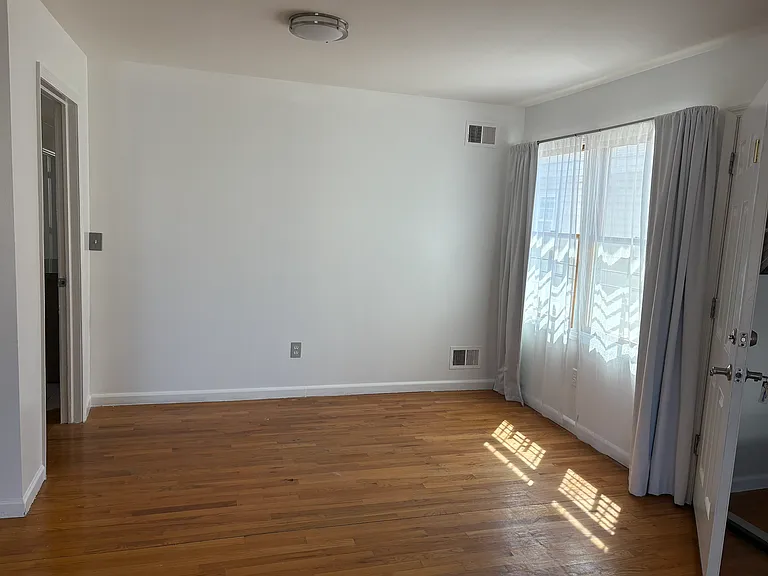 1157 67th St #2 — Photo 3