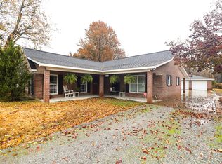 846 Oaks Rd, Paducah, KY 42003