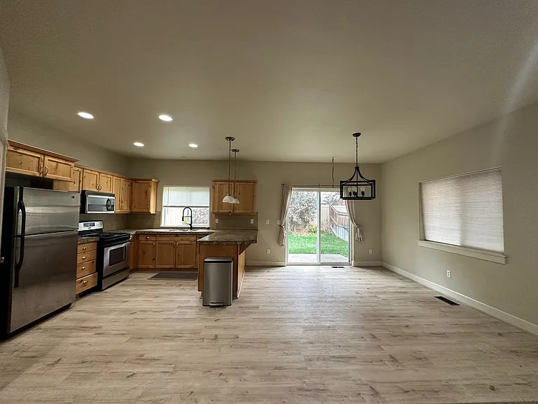 61721 Darla Pl — Photo 2