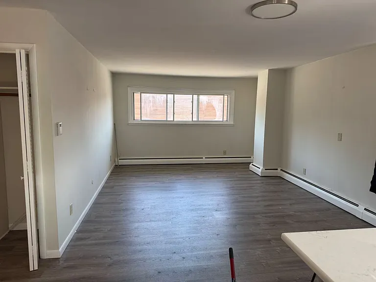 1204 Western Ave #1 — Photo 3