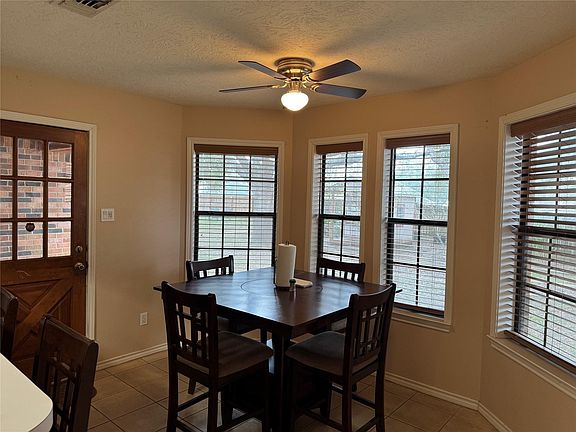 5th image of 108 Meadow Dr