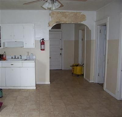 5th image of 3920 Elm St
