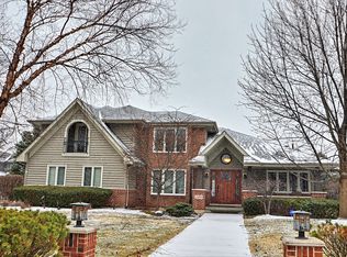 2474 Waterside Dr, Aurora, IL 60502