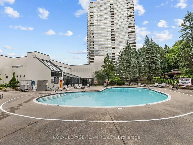 1500 Riverside Dr #2408 — Photo 25