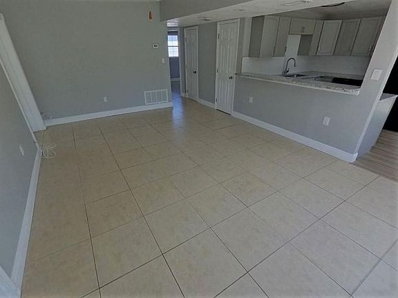 3rd image of 9024 Orchid Dr