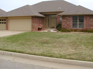 612 Westridge Dr, Yukon, OK 73099