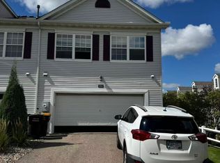 1664 Countryside Dr, Shakopee, MN 55379