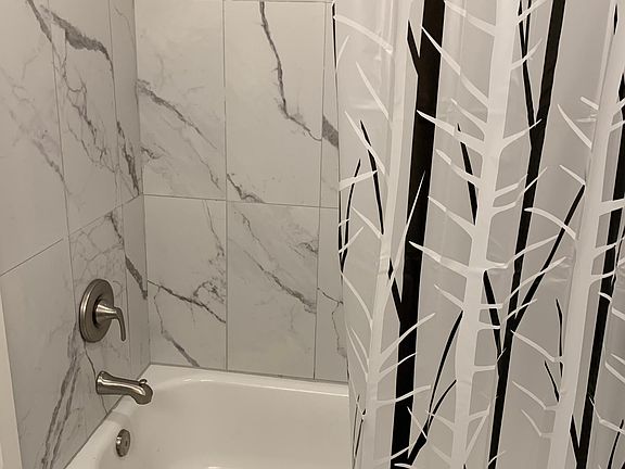 5th image of 211 E Mission Ave #24