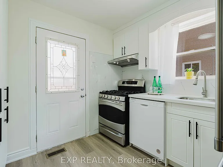 78 Woodfern Dr — Photo 18