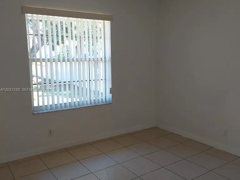 2319 Johnson St #1 — Photo 10
