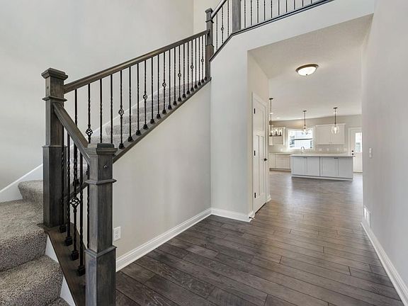 4th image of 9043 Degler Ln