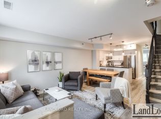 208 Niagara St #90, Toronto, ON M6J3W5
