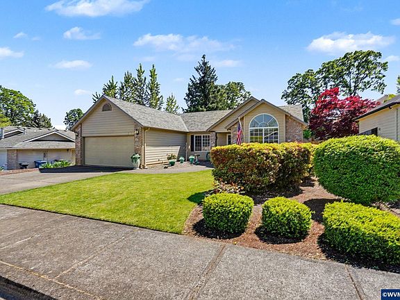 3rd image of 2948 Vintage Ave SE
