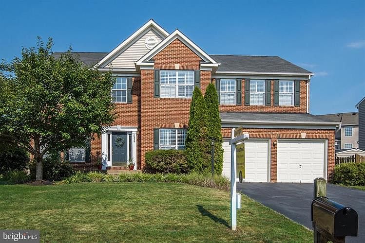 1st image of 8534 Trade Wind Ct