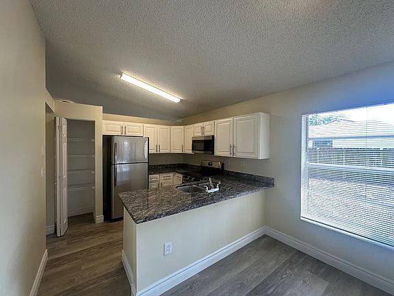5th image of 1836 W Terra Vista Ln #301